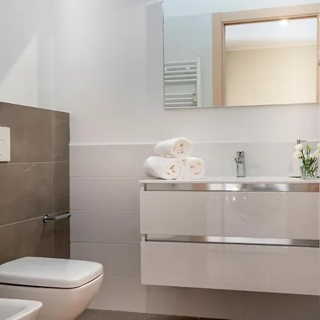 Navigli - Rentclass Adelia *